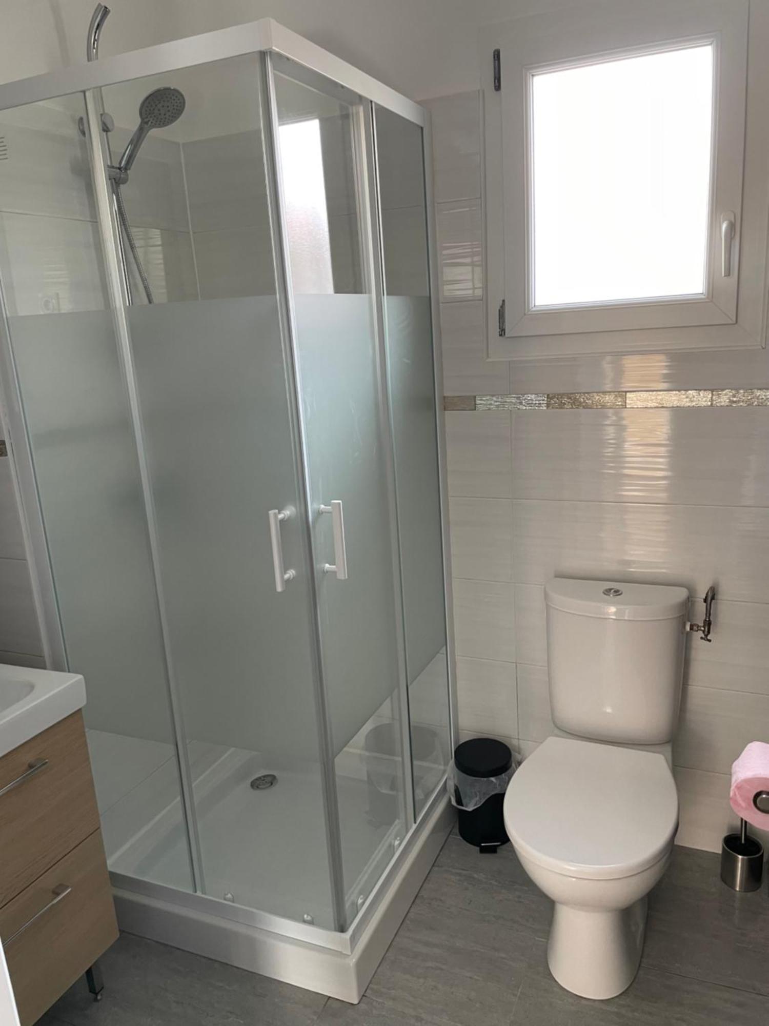 Appartement T2 Avec Terrasse Et Cour Cavaillon Extérieur photo
