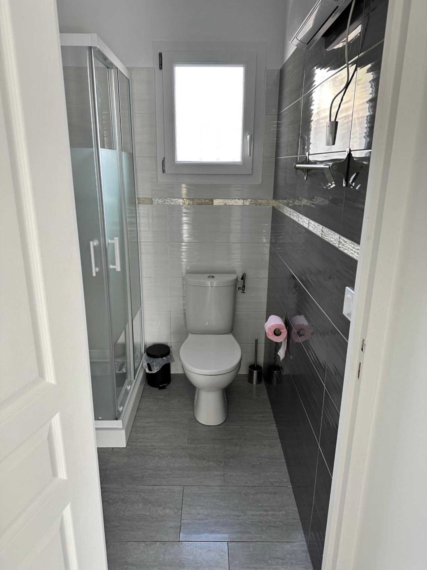 Appartement T2 Avec Terrasse Et Cour Cavaillon Extérieur photo